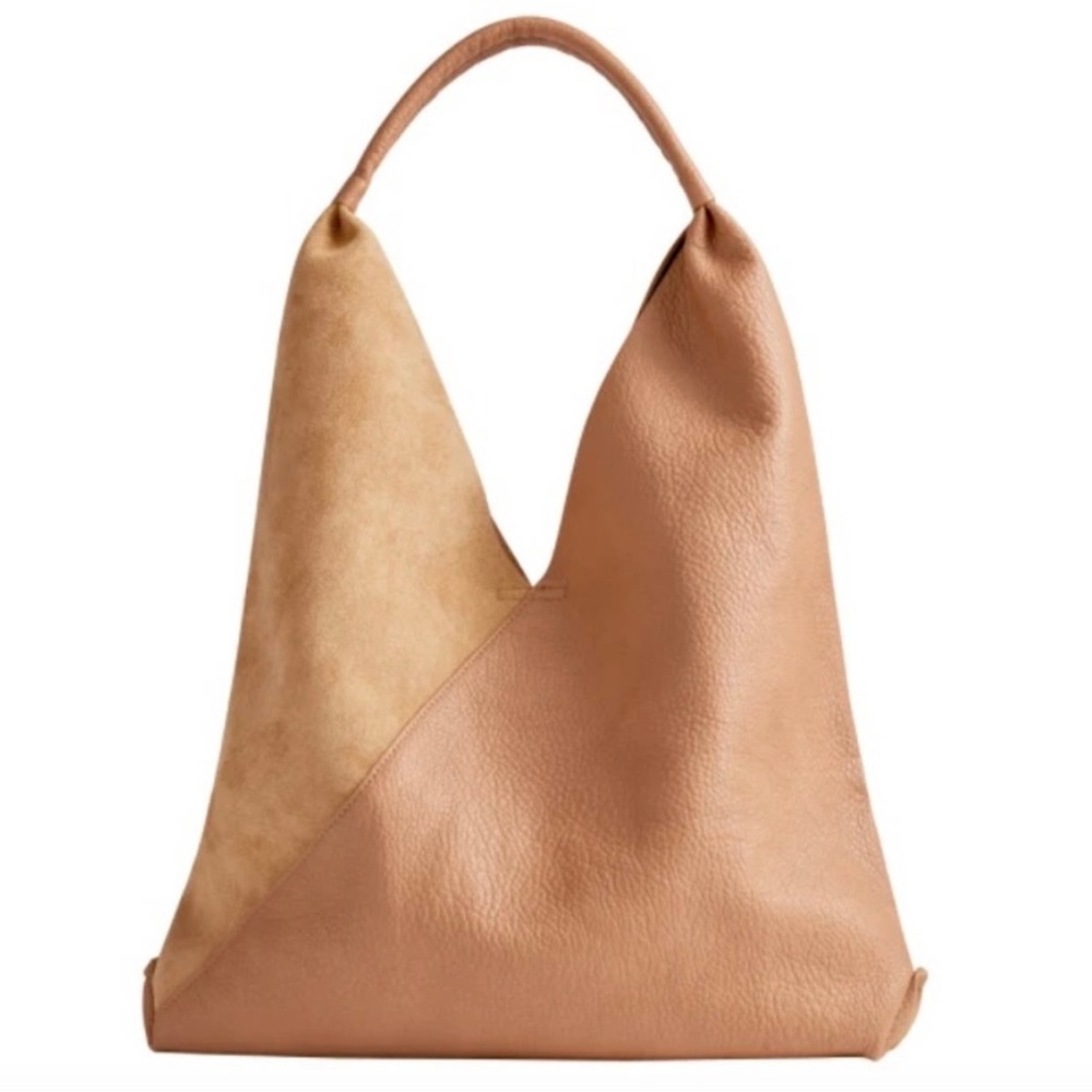 Gently used Shiraleah handbag. Great condition
